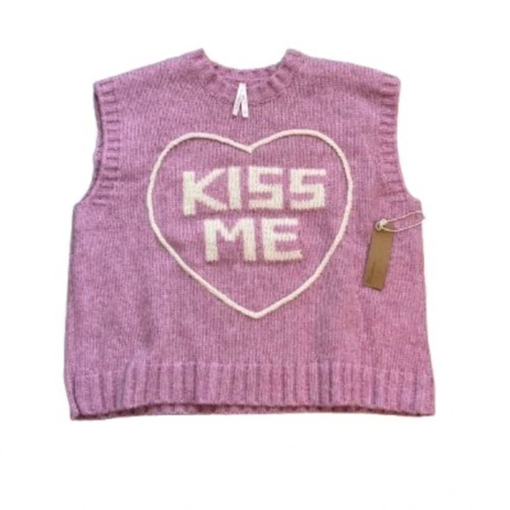 NWT Dreamers Pink and White Knit Crew Neck Sweater Vest  w/ Kiss Me Heart Design